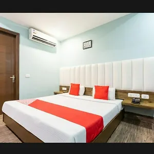 Mourya Hotel
